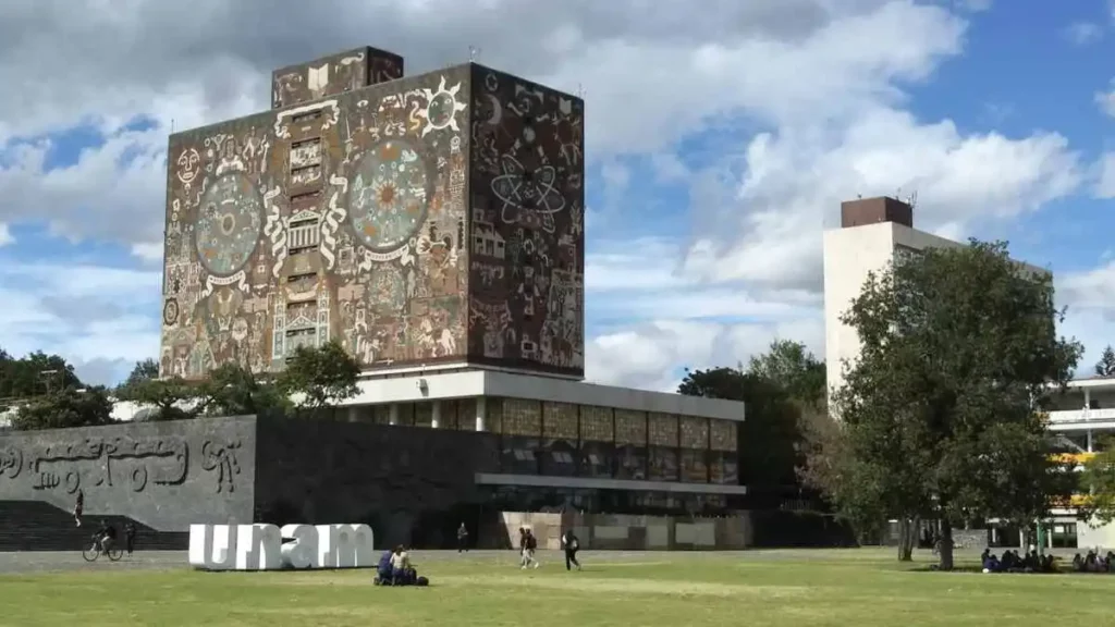 ¿Vas a realizar tu tesis? UNAM abre curso gratuito en línea