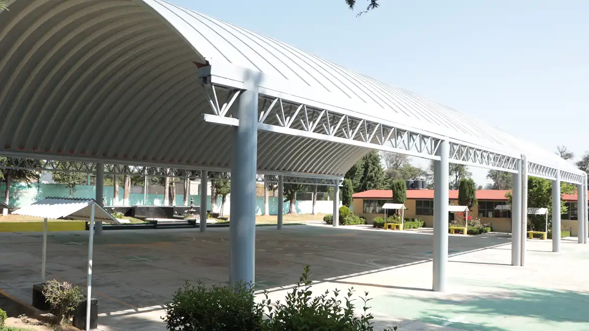 Inversión de 469 mdp en construcción de 160 techados en escuelas de Puebla