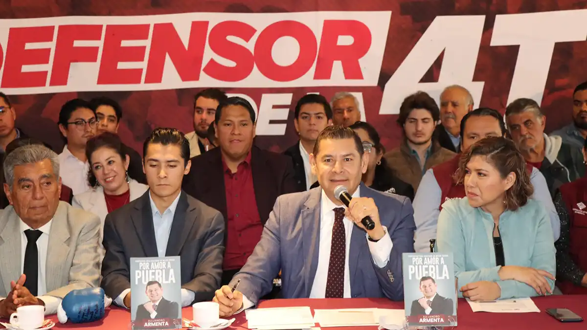 Alejandro Armenta lanza advertencia a "vivales" de Morena Puebla