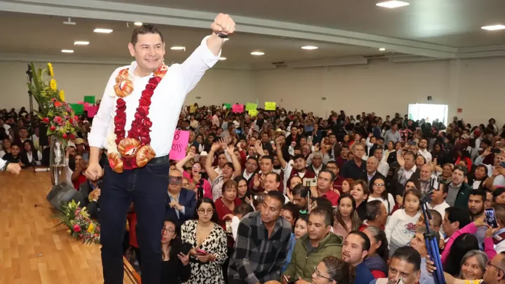 En Teziutlán, Alejandro Armenta ratifica compromiso con la unidad en Morena