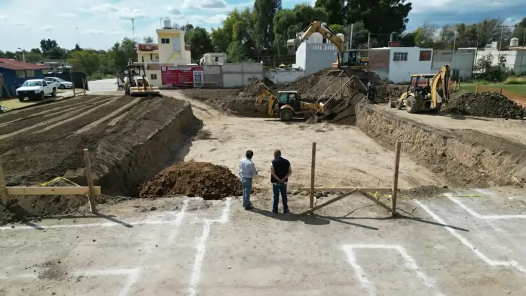 Avanza en Atlixco construcción de alberca semiolímpica