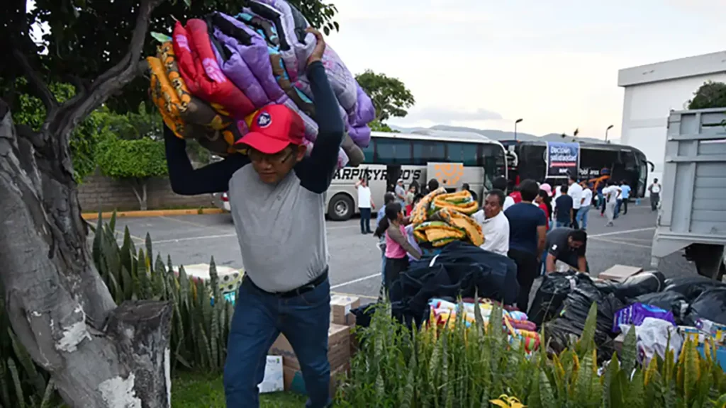 BUAP entregó más de 30 toneladas de víveres para damnificados por Otis