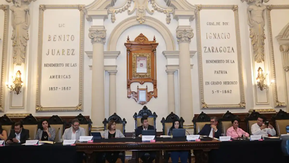 Cabildo de Puebla aprueba iniciativa de Ley de Ingresos para 2024