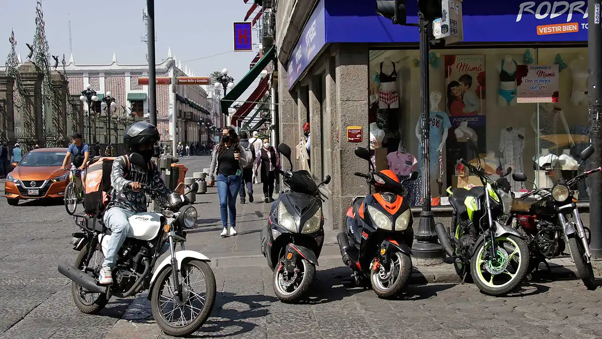 Motocicletas no pueden circular por calle 16 de septiembre