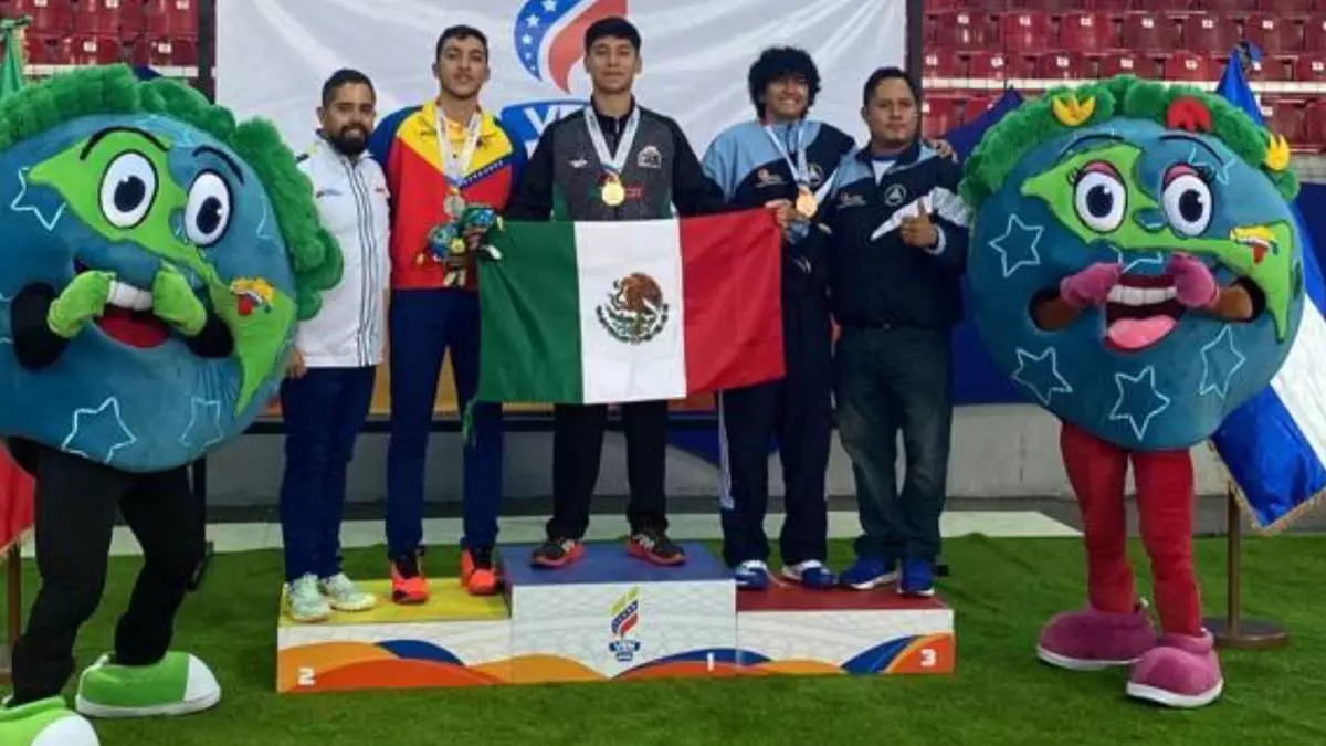 Estudiante del Cobaep Puebla gana oro en Karate de los Juegos Escolares Centroamericanos