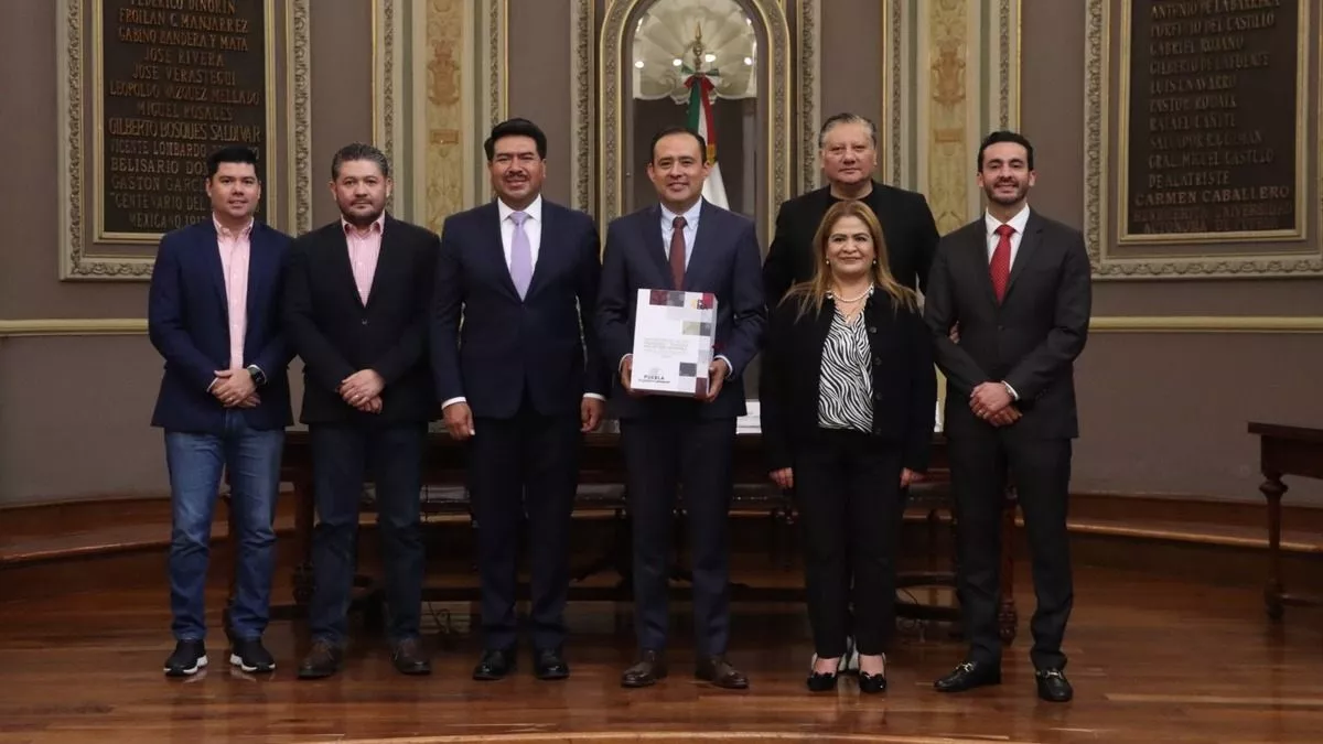 Congreso de Puebla recibió el Paquete Económico para 2024