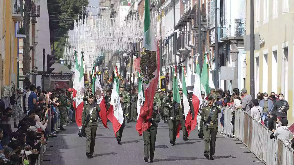 ¡Atención! Conoce cierres viales por el desfile del 20 de noviembre en Puebla