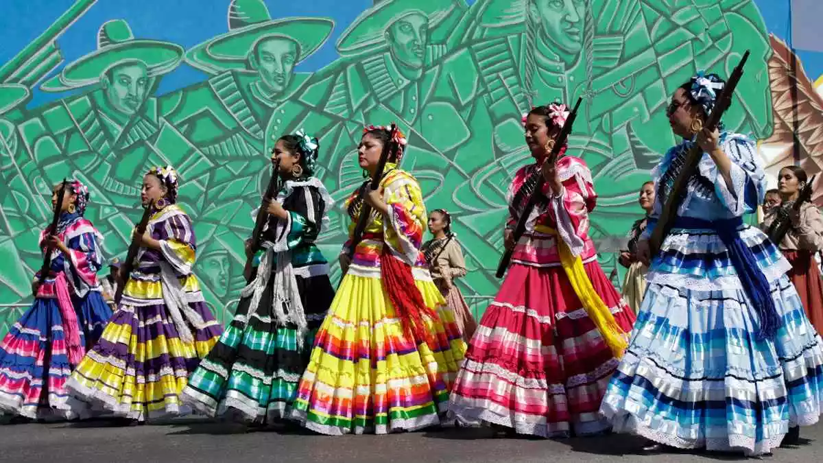 Así fue el desfile conmemorativo de la Revolución Mexicana en Puebla