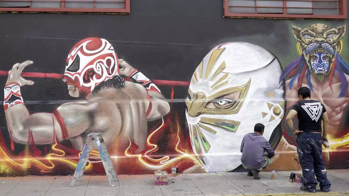 Arena Puebla luce mural dedicado a la lucha libre
