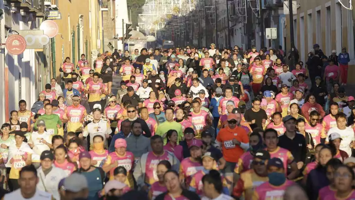 Daniela Alonso y Julius Kibet, los ganadores del Maratón Puebla 2023