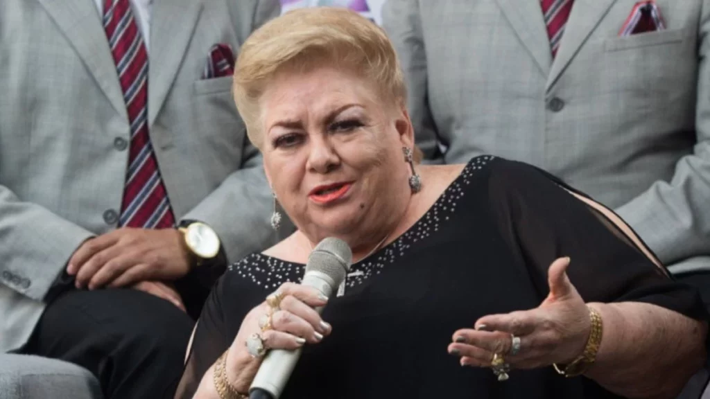 Hospitalizan a Paquita La del Barrio por problema ocular