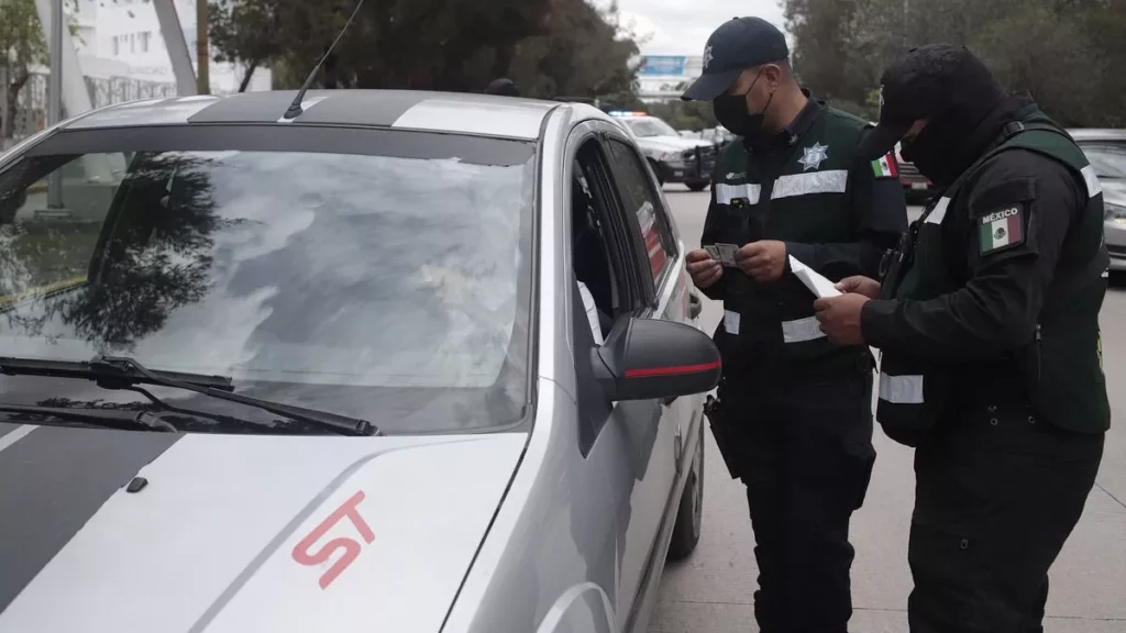 Alrededor de 500 infracciones por no verificar, registra la Policía Ambiental en Puebla