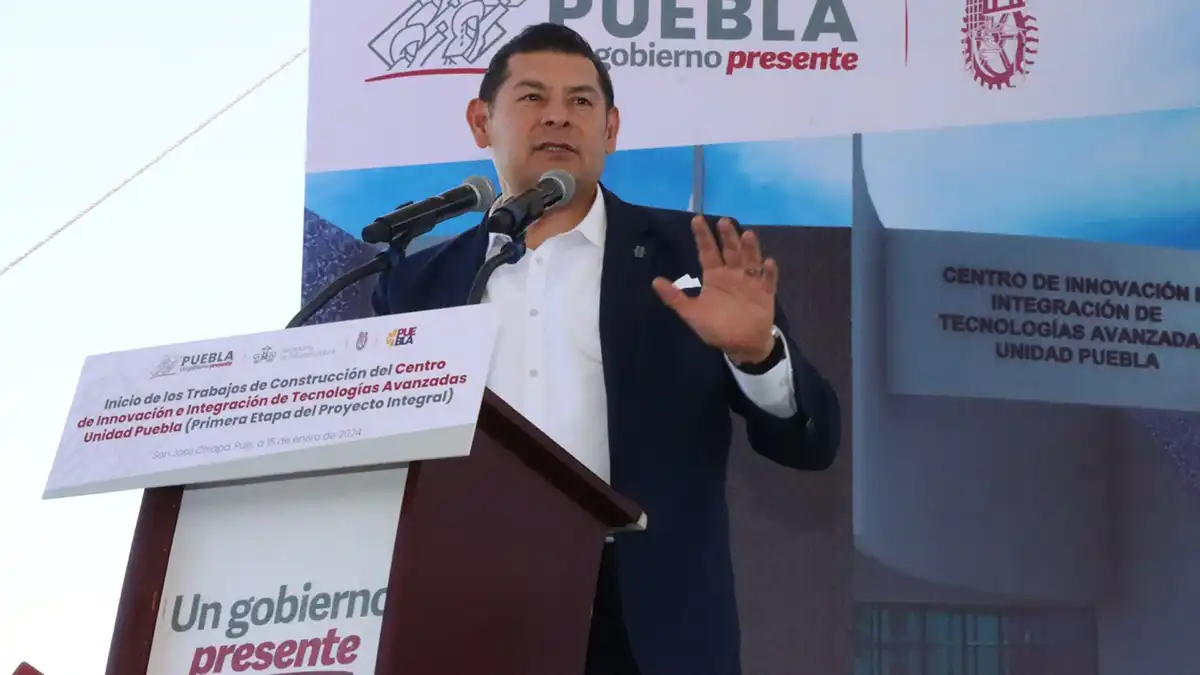 Armenta celebra llegada del IPN a Puebla