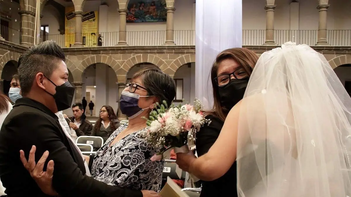 Ofertan cambio exprés de régimen patrimonial en matrimonios de Puebla