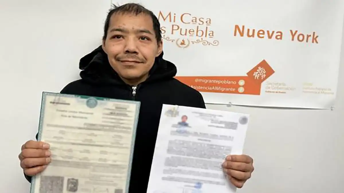 Migrantes poblanos en Nueva York obtienen documentos oficiales