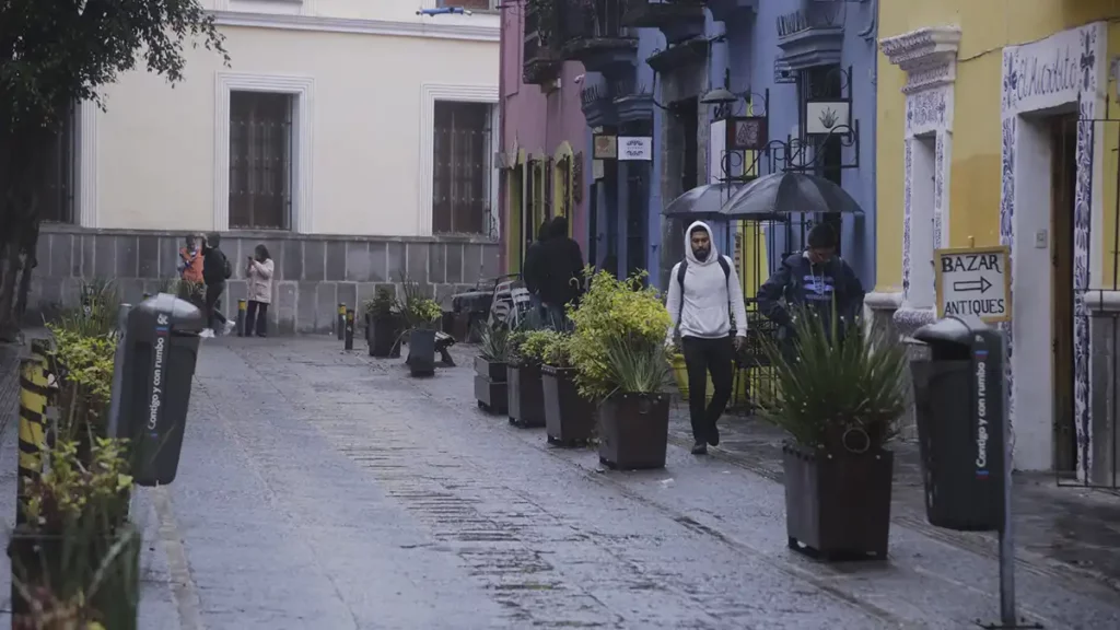 Frío y lluvia impidieron pruebas para peatonalizar Los Sapos y Santiago