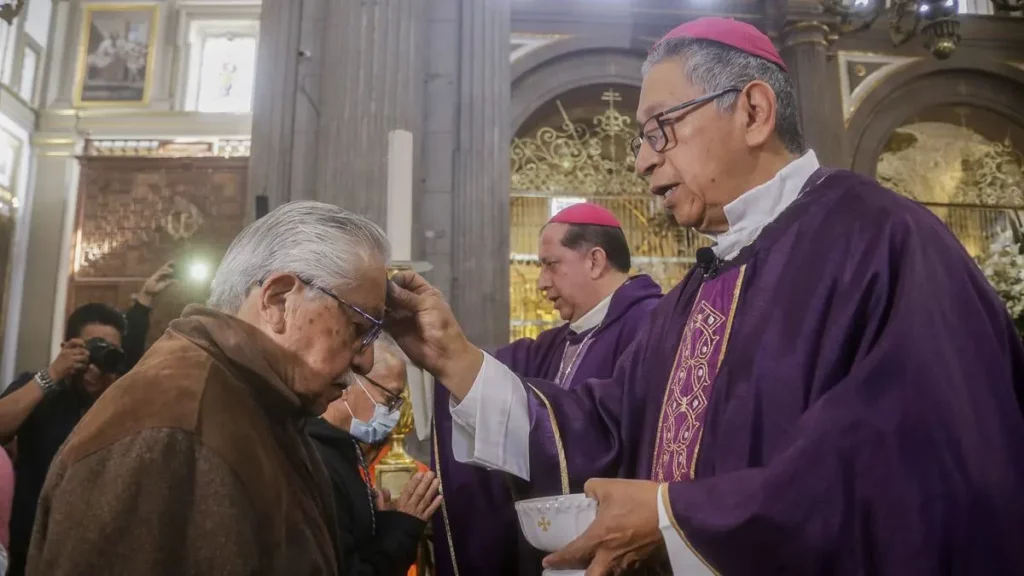 Así se vivió el Miércoles de Ceniza en templos de Puebla