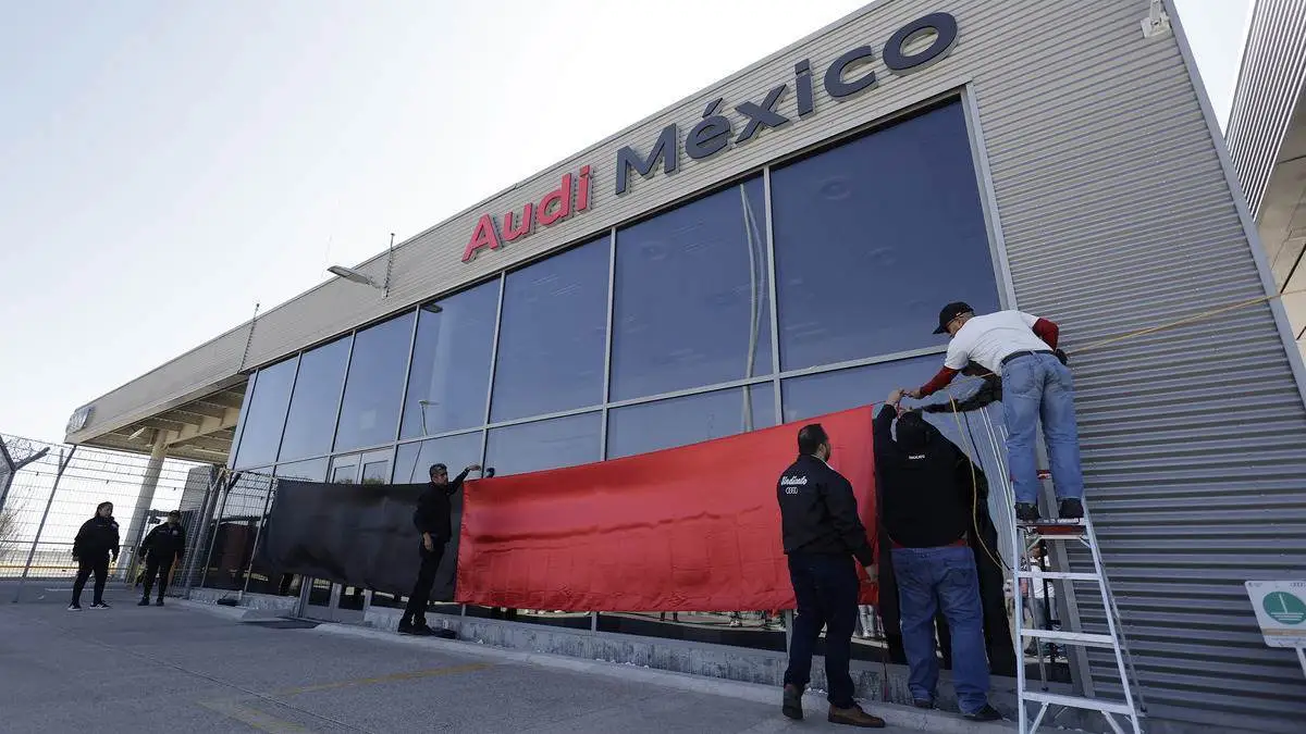 Trabajadores de Audi rechazan propuesta de aumento salarial del 7%; continúa la huelga
