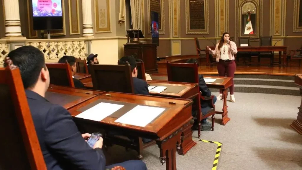 Congreso de Puebla promueve la participación de las y los jóvenes