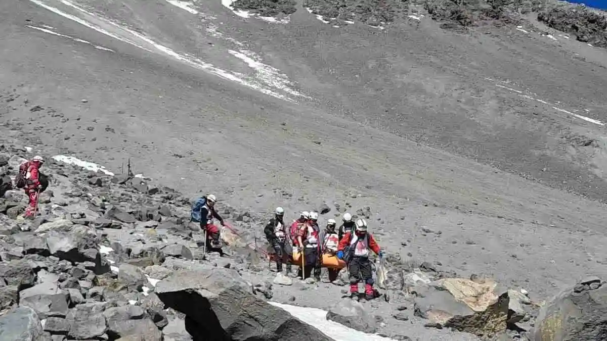 Muere mujer alpinista tras extravío en el Pico de Orizaba