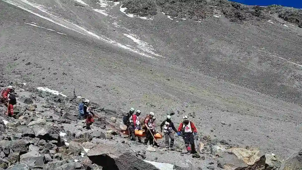 Muere mujer alpinista tras extravío en el Pico de Orizaba