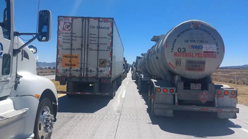 Reabren Arco Norte tras 28 horas de bloqueos; se reactiva circulación en Texmelucan