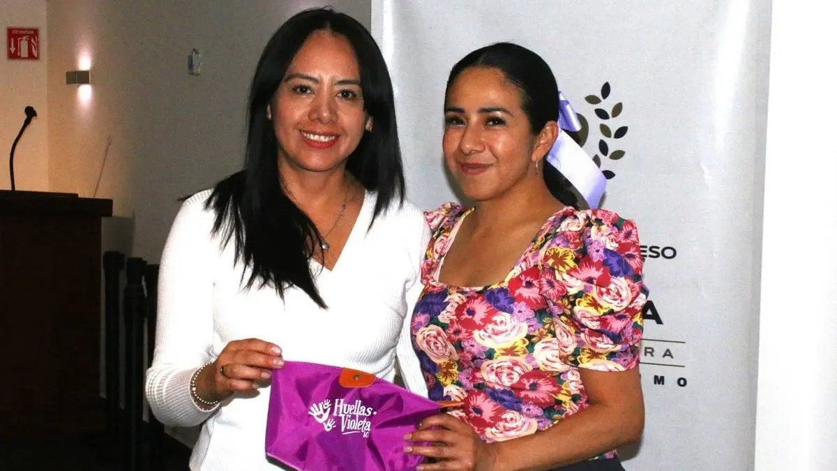 Congreso de Puebla: Voluntariado recibe donación de productos de higiene femenina
