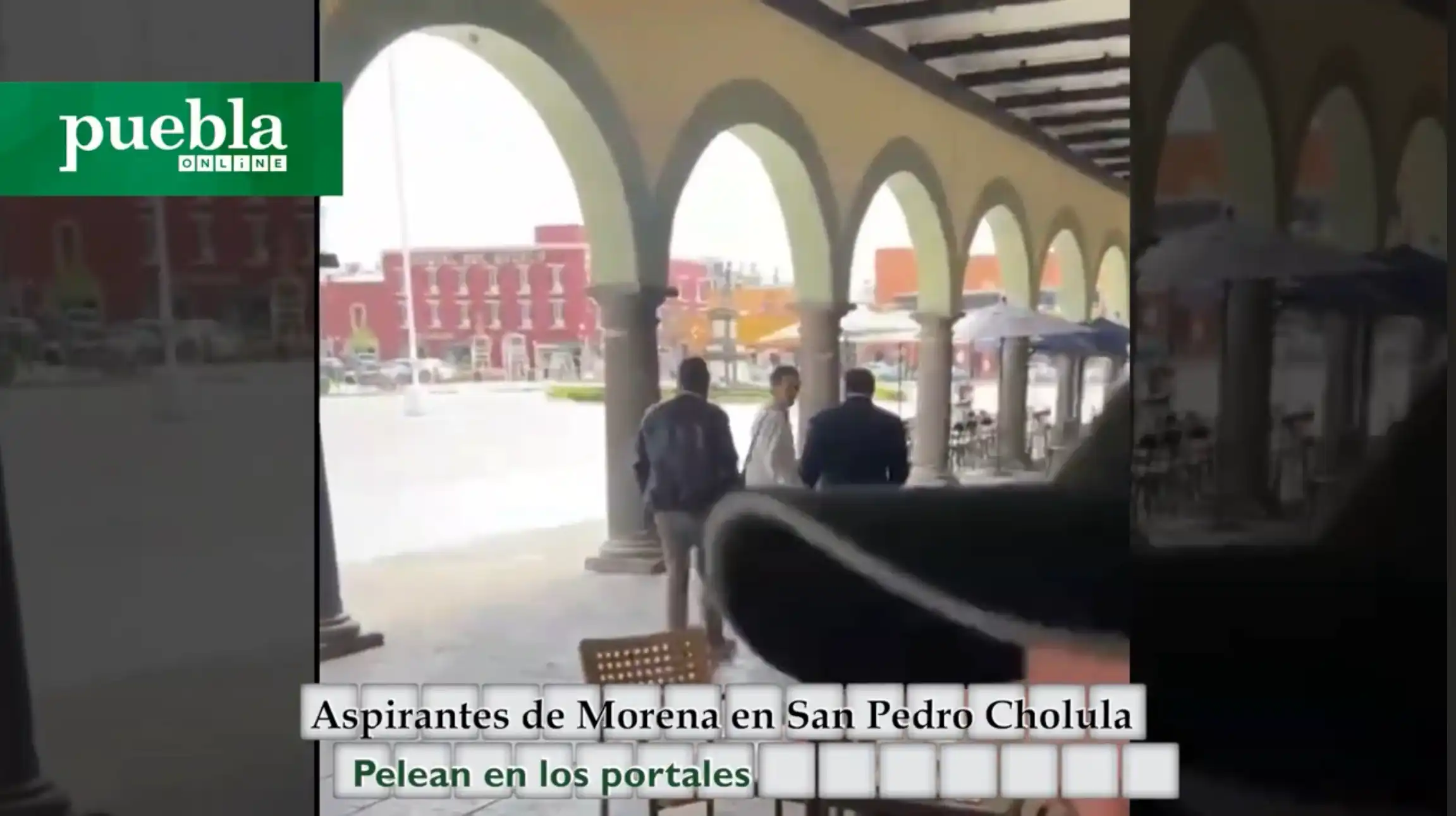 Aspirantes de Morena en San Pedro Cholula, pelean en los portales