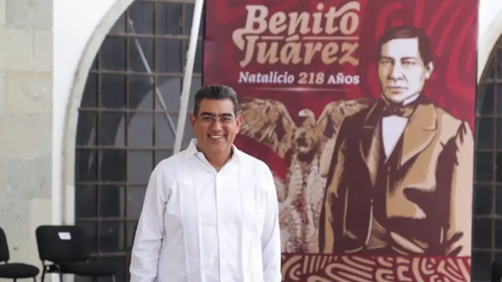 Gobernador de Puebla acudió a conmemoración de Benito Juárez en Oaxaca