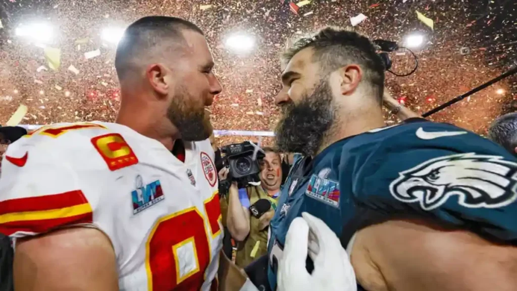 Travis Kelce se conmueve hasta las lágrimas con el discurso de su hermano.