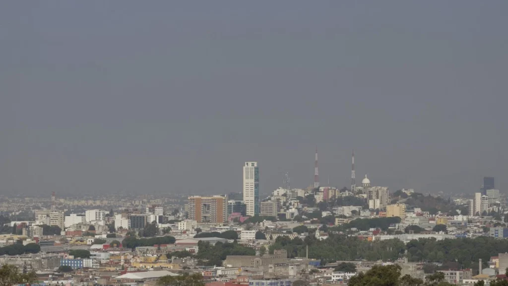 Puebla y Texmelucan con mala calidad del aire por incendios forestales y ceniza