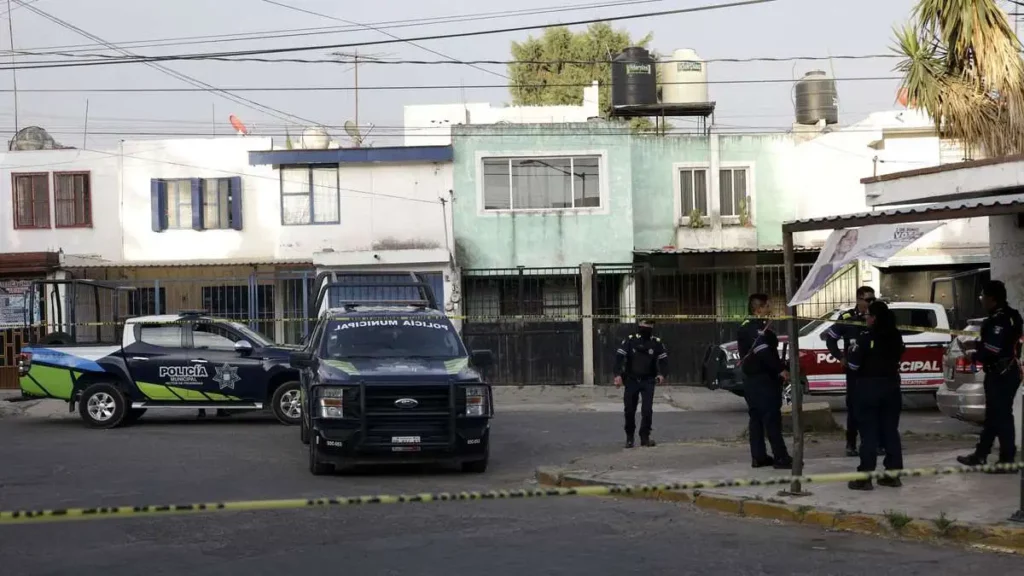 Matan a un hombre en negocio de micheladas de Bosques de San Sebastián