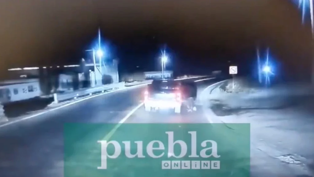 Así secuestraron al conductor de un tráiler en la carretera Serdán-Esperanza