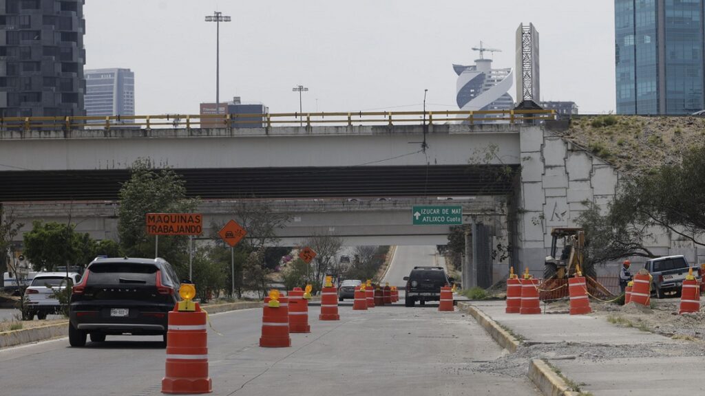 Obras en la Vía Atlixcáyotl