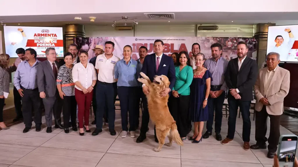 Alejandro Armenta se compromete con el Movimiento Animalista de Puebla