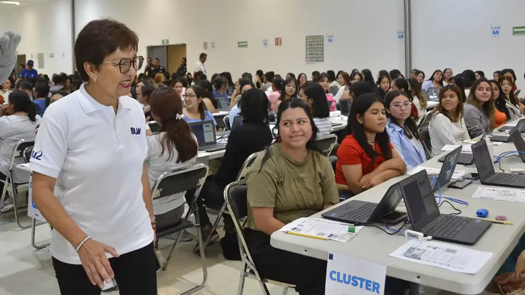 Rectora de la BUAP supervisó aplicación de examen general de admisión 2024