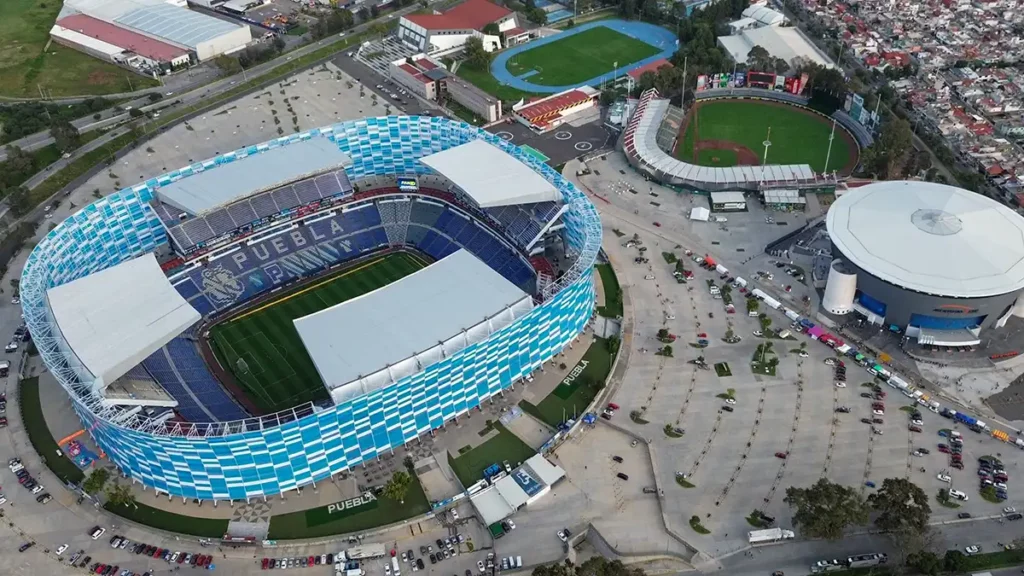 No habrá parquímetros en estadios Cuauhtémoc y Hermanos Serdán