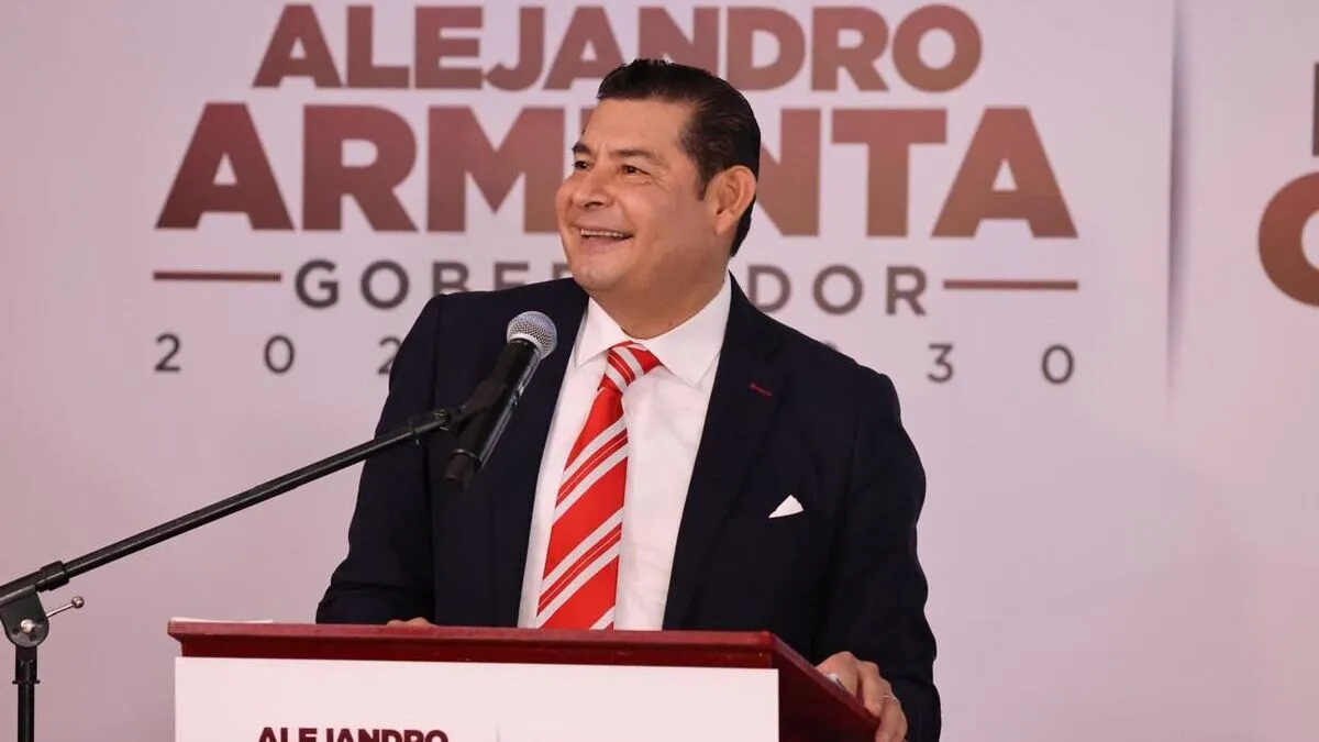 Alejandro Armenta presenta a titulares de siete comisiones de transición