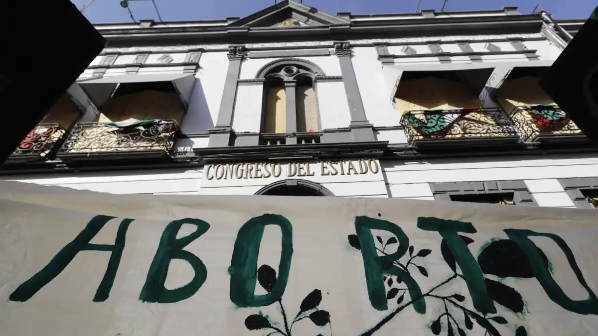 Aborto en Puebla: Congreso prevé sesión extraordinaria para despenalización