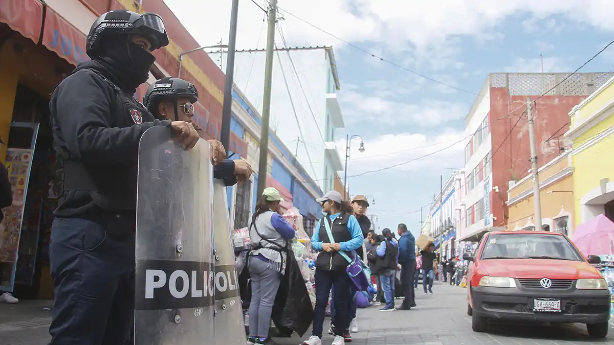 Operativos contra ambulantes en Puebla capital, hasta el último día del gobierno