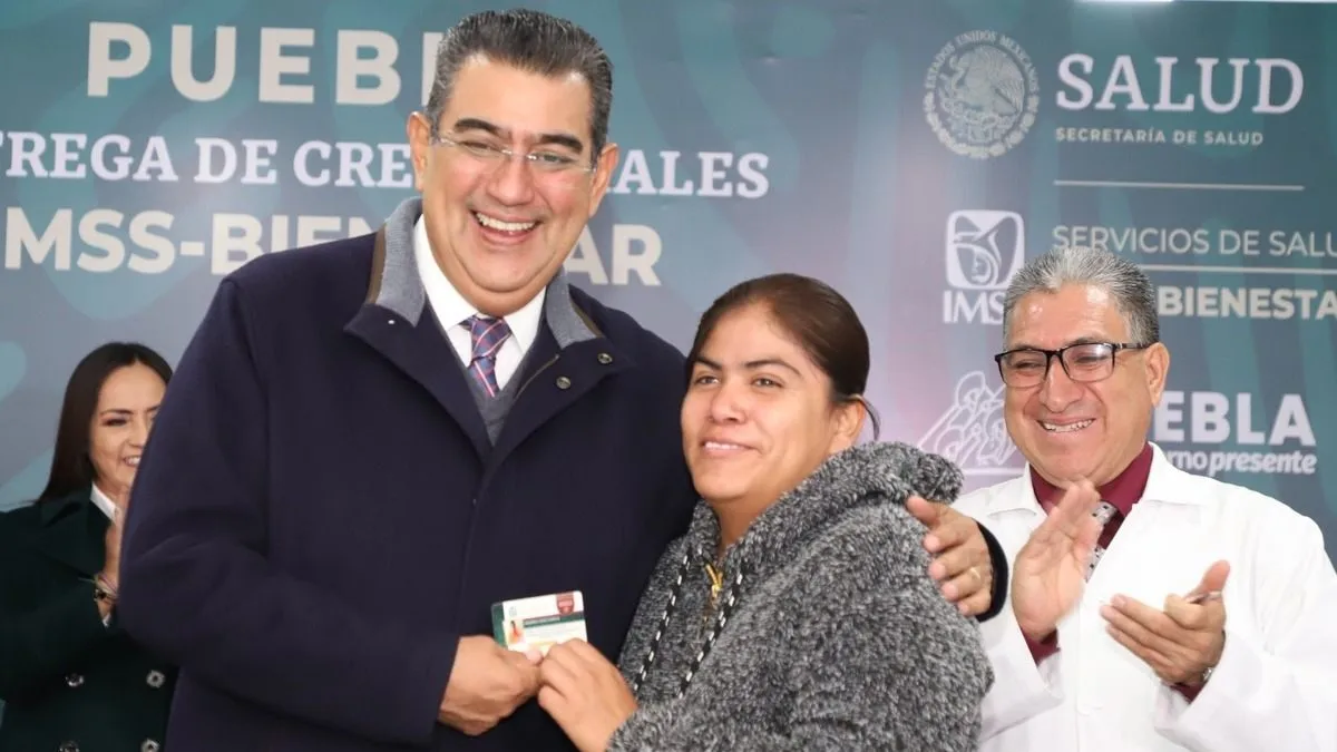 Inicia entrega de credenciales del IMSS-Bienestar en Puebla