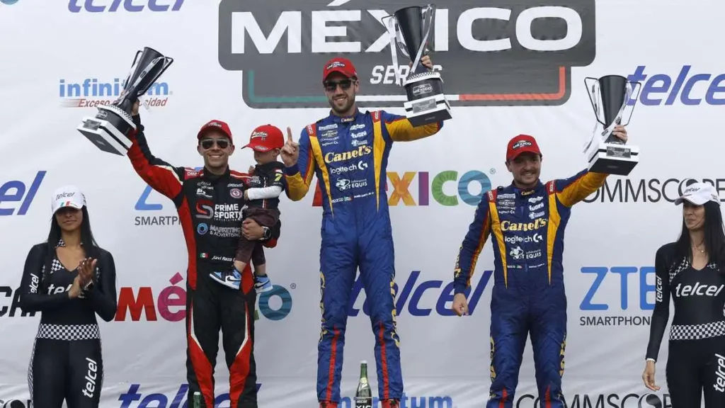 Rubén García se lleva la sexta fecha de la Nascar México Series en Puebla