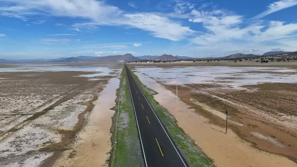 Inauguran rehabilitación de la carretera Tepeyahualco-Oriental