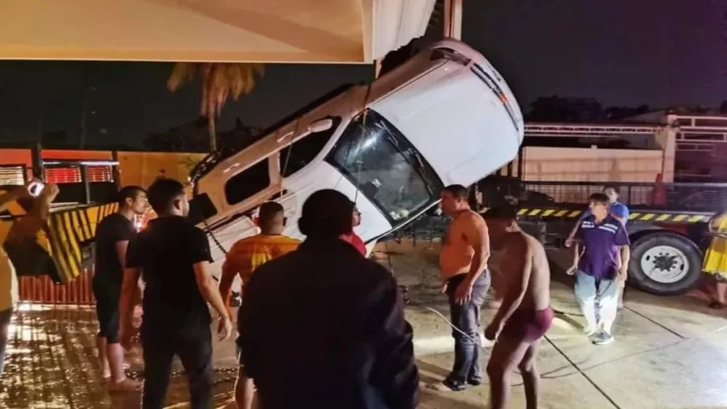 Mueren siete universitarios ahogados en Coatzacoalcos; algunos estudiaban en Puebla