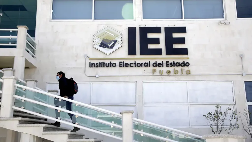 LA TRANSFERENCIA DE VOTOS A FXM Y EL SILENCIO DEL IEE