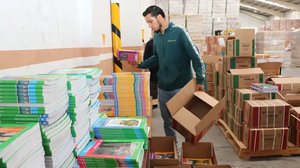 SEP inicia distribución de más de 5 millones de libros de texto gratuitos en Puebla