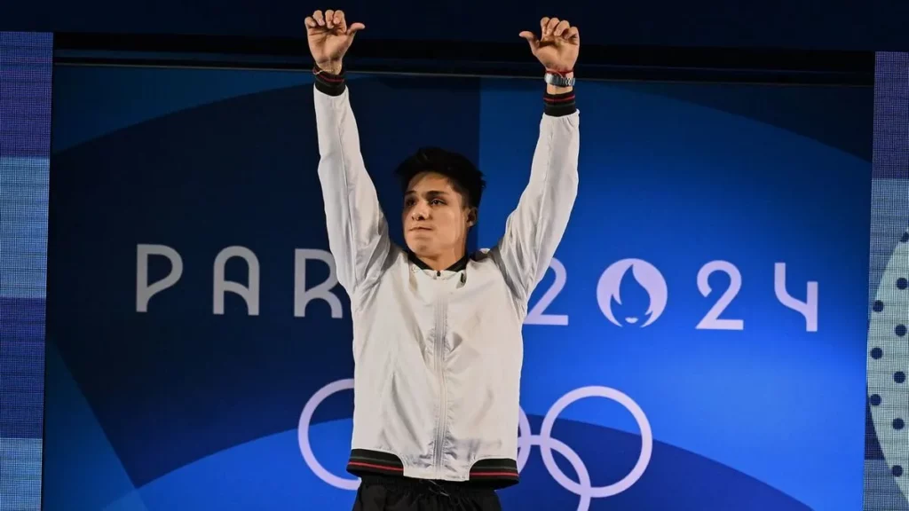 París 2024: Osmar Olvera da medalla de bronce a México en clavados