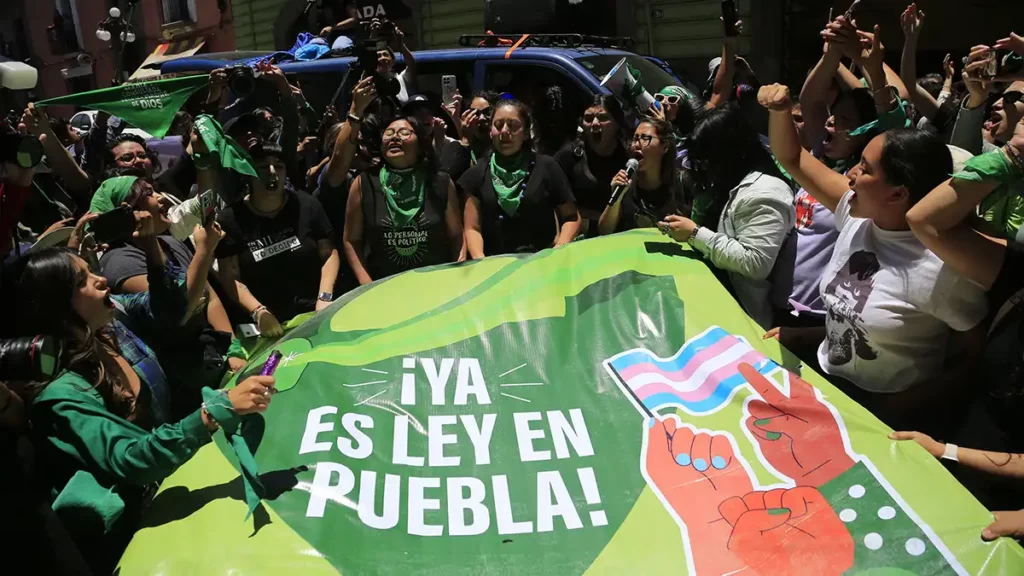 Entra en vigor la legalización del aborto en Puebla