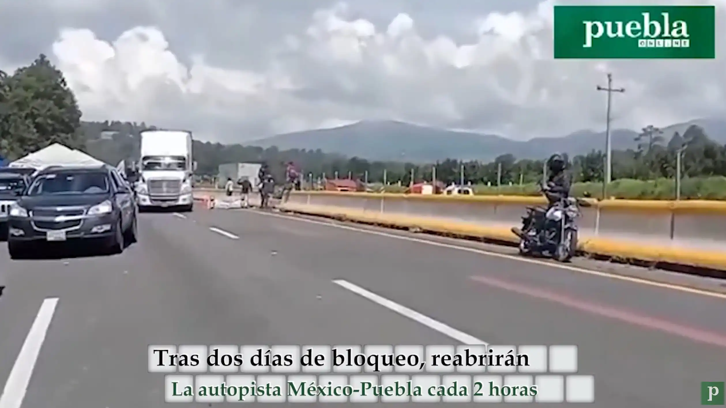 Tras dos días de bloqueo, reabrirán la autopista México Puebla cada 2 horas