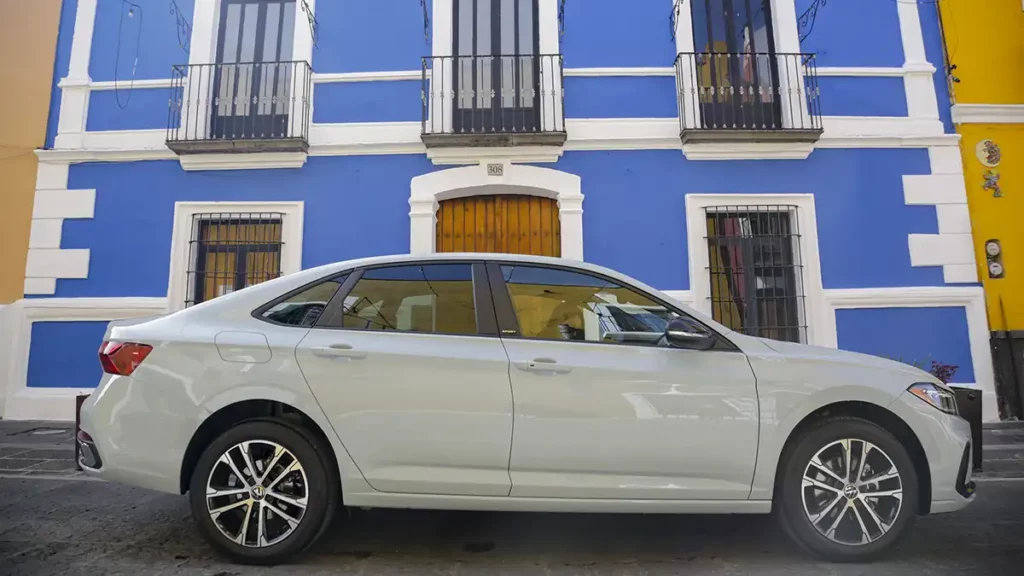 Volkswagen graba spot del nuevo Jetta en el Centro Histórico de Puebla